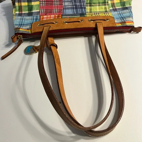 Light weight Dooney and Bourke Madrid print hand bag. EUC - Picture 5 of 9